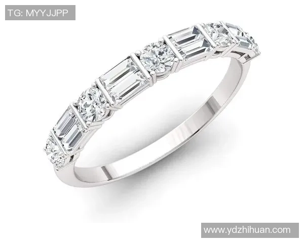 雷霆队冠军戒指设计揭秘 14K白金与黄金融合钻石镶嵌球员号码及独特副戒内嵌工艺