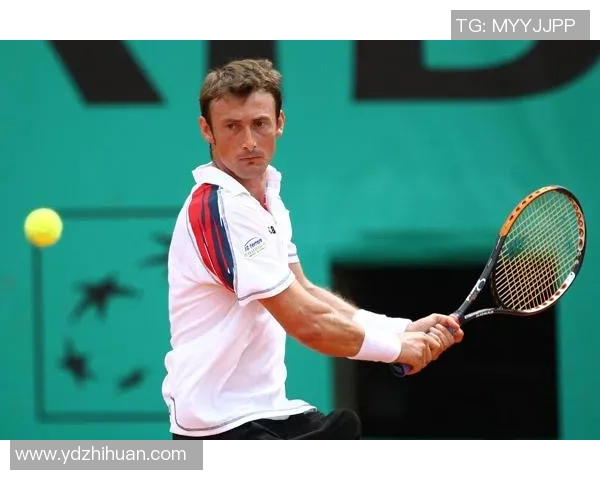 先礼后兵皇马主席弗洛伦蒂诺与尤文主席费雷罗会晤互赠礼物彰显豪门风度 先礼后兵皇马主席弗洛伦蒂诺与尤文主席费雷罗会晤互赠礼物彰显豪门风度